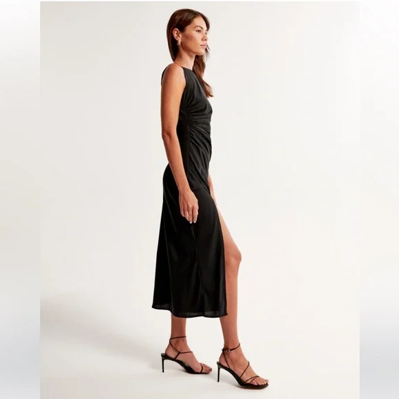 NWT - Abercrombie & Fitch - Open Back Black Midi Dress - Size Small - Picture 3 of 6